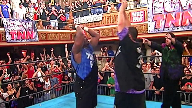 Tommy Dreamer & Raven beat the Dudleyz for the ECW Tag Titles This Week in WWE History, Aug 18 201