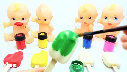 Download Video: Bébé les couleurs crème poupée la famille doigt de la glace Apprendre garderie porc jouer Portugais DoH Peppa em trop