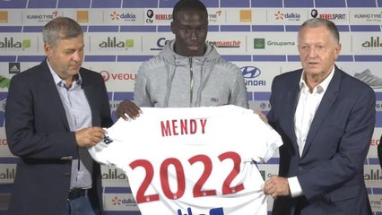 Football - Le journal des transferts - F. Mendy signe à l'OL