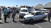 Şanlıurfa'da Zincirleme Trafik Kazası: 5 Yaralı