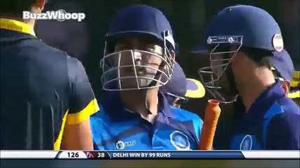 Gambhir Ignores Dhoni