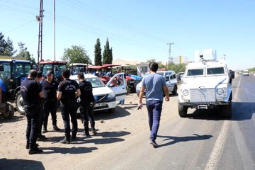 Taşların, Sopaların Havada Uçuştuğu Kavgada Akrabalar Birbirine Girdi