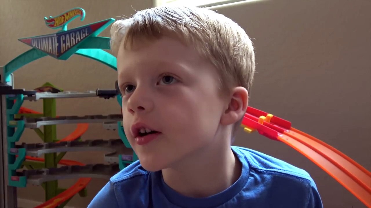 Ultimate Family Nerf Battle! Part 1. Ethan Attacks Cole, Mom, and Dad with Nerf Blasters!