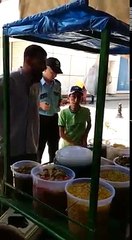 rızgını kazanan fegıyr seye-er satıcıları raehat bırak ey karı satan pezewenk deyüws ke-efir dewlet