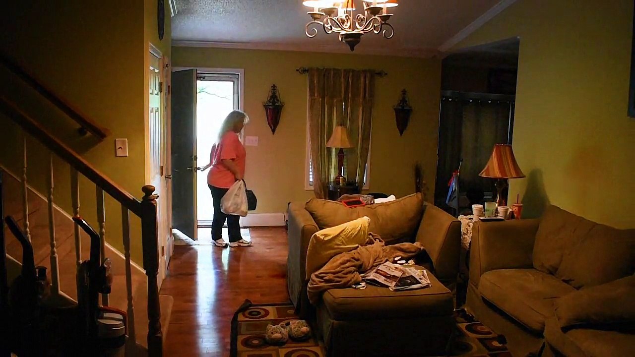 SEX in parents bed prank!! (mom walks in)