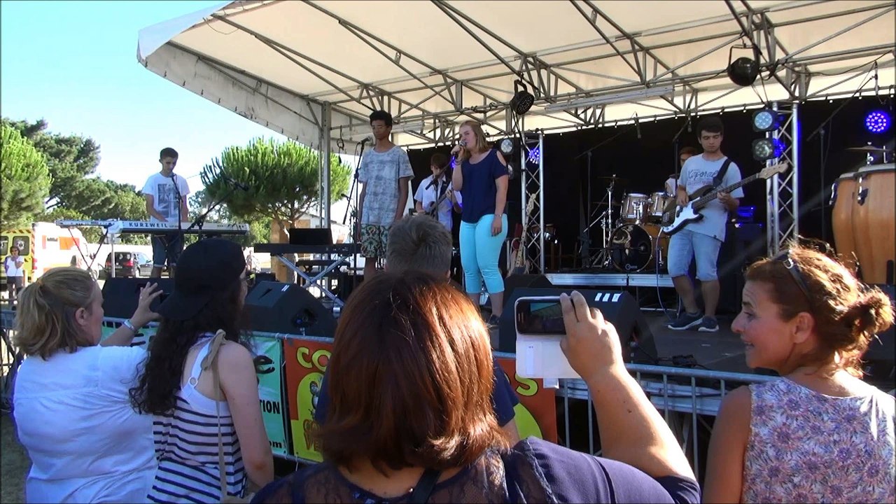 2017-6 Gujan - Drink Team - Clarisse au chant (5)