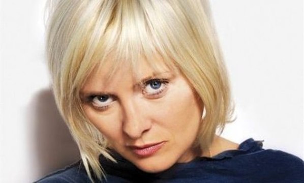 BLACK & WHITE MYRON __ '''10η ΕΝΤΟΛΗ''' (4ο) '''Το Δώρο'''