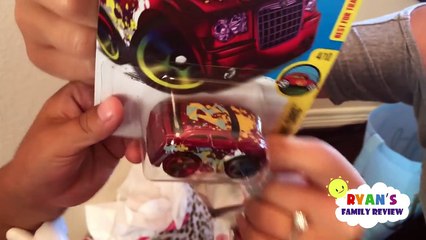 Happy Birthday Mommy! Family Fun Surprise Presents and Birthday Party with Ryans Family R