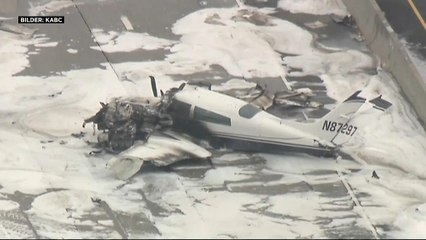 California: lo spettacolare schianto di un Cessna in autostrada