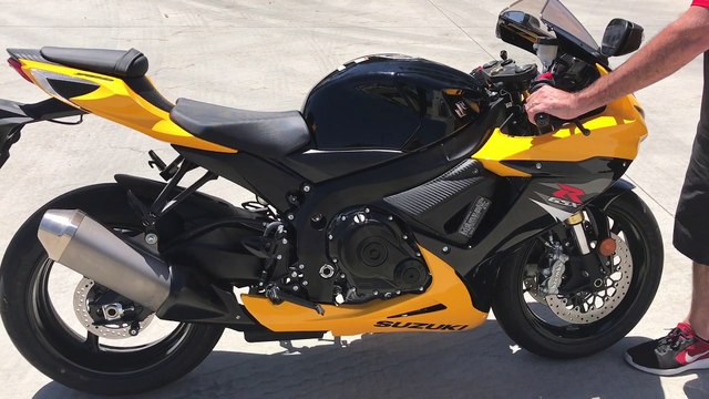 2017 Suzuki GSX R750 Sound- Stock vs. Yoshimura Alpha T slip-on