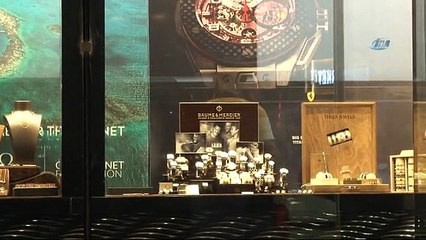 Bakırköy'de Bir Avm'de Kuyumcu Soygunu