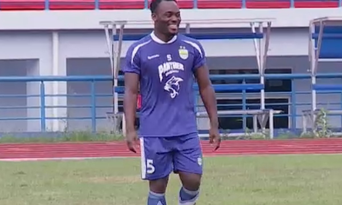 Michael Essien Terima Kompensasi dari Panathinaikos FC