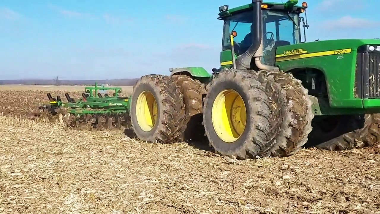 John Deere 9320