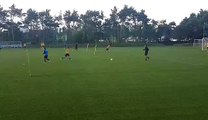 Το εντυπωσιακό γκολ του Γιώργου Γιακουμάκη στην προπόνηση της ΑΕΚ - 30.06.2017