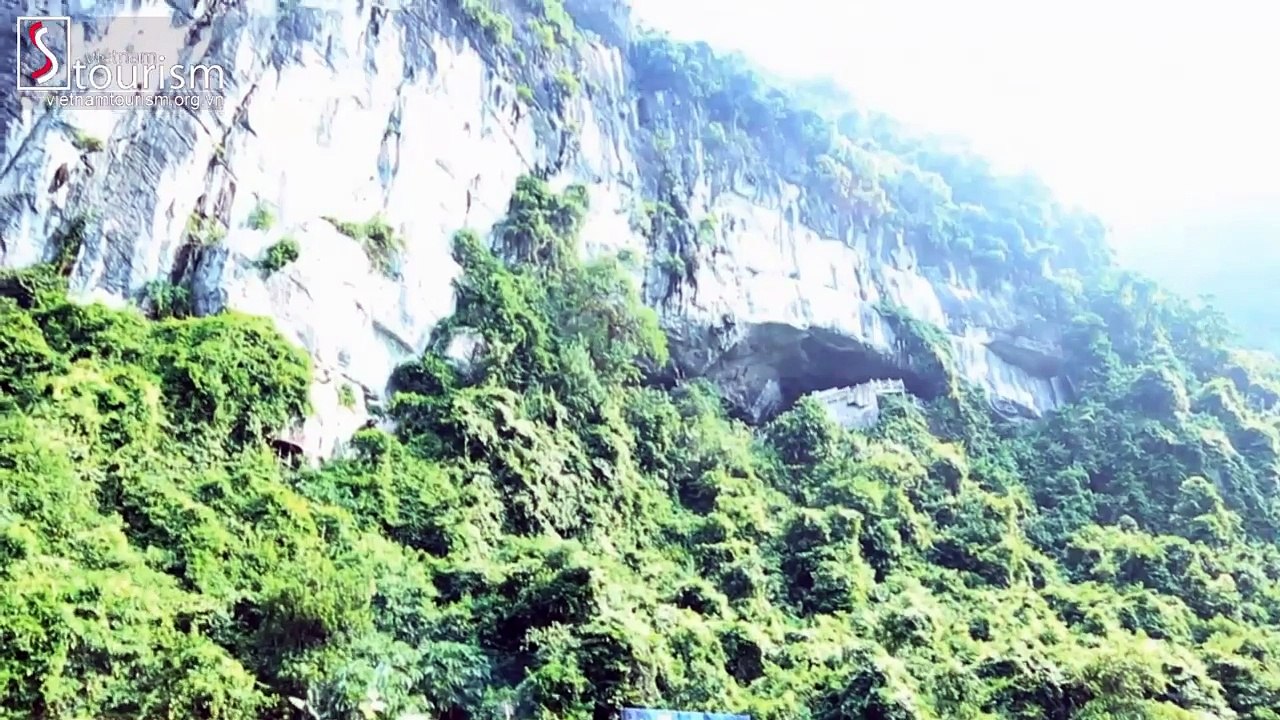 Halong Bay - Viet Nam - Introduction by vietnamtourism.org.vn