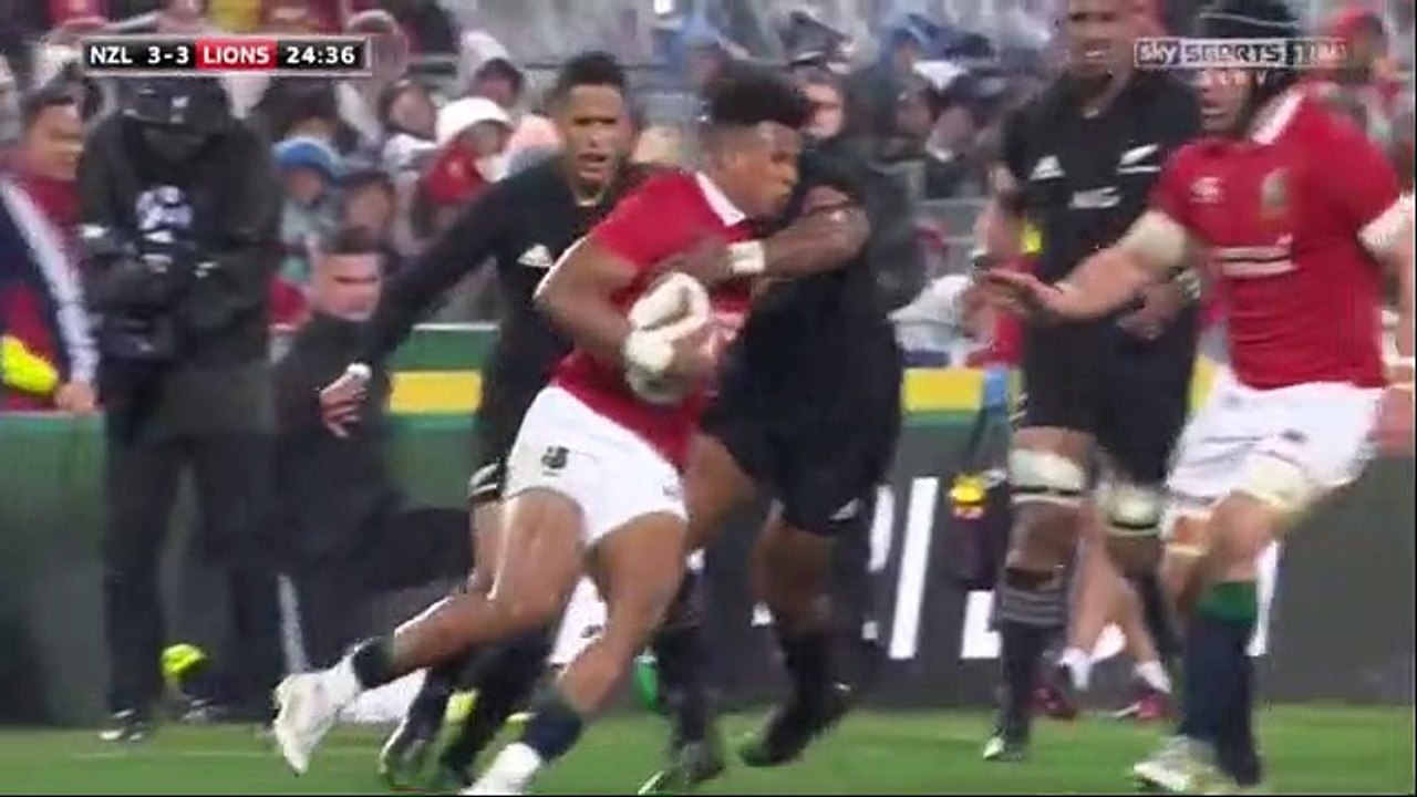Le violent et dangereux tampon de Sonny Bill Williams