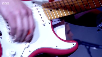 London Grammar - Nightcall (Live Glastonbury 2017)