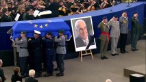Líderes mundiales dan su último adiós a Helmut Kohl