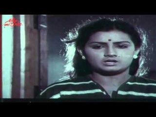 Menaka Gets Angry While Shankar Talks Abouts Kunjumol - Soundaryapinakkam Malayalam Movie Scene