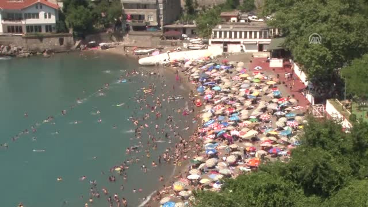 Sıcak Hava ve Nemden Bunalan Vatandaşlar, Sahillere Akın Etti - Zonguldak