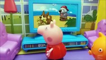 ❤ PEPPA PIG ❤ MADAME GAZELLE HACE CACA EN CLASE |Juguetes de Peppa pig|Videos de Juguetes