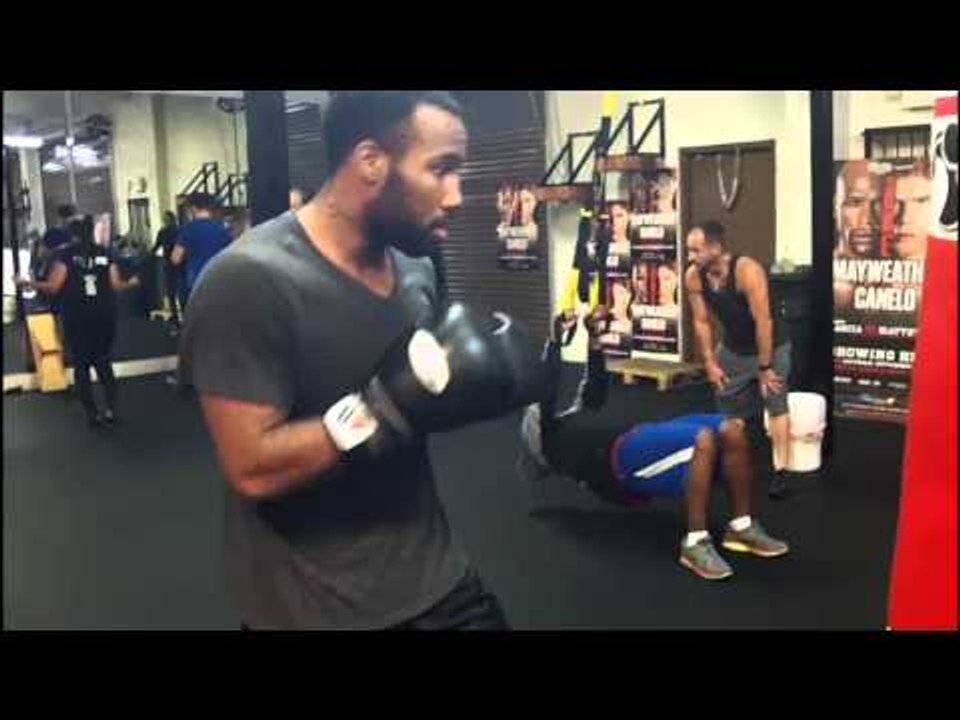 TMT Star Mickey Bey training at mayweather boxing club EsNews Boxing