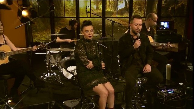 Kral Pop Akustik - Emre Aydın & Fatma Turgut - Bir Pazar Kahvaltısı