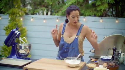 Les Garden-partys de Kimberly - Épisode 12 - Biscuits sur le BBQ - Extrait_sd_STREAM