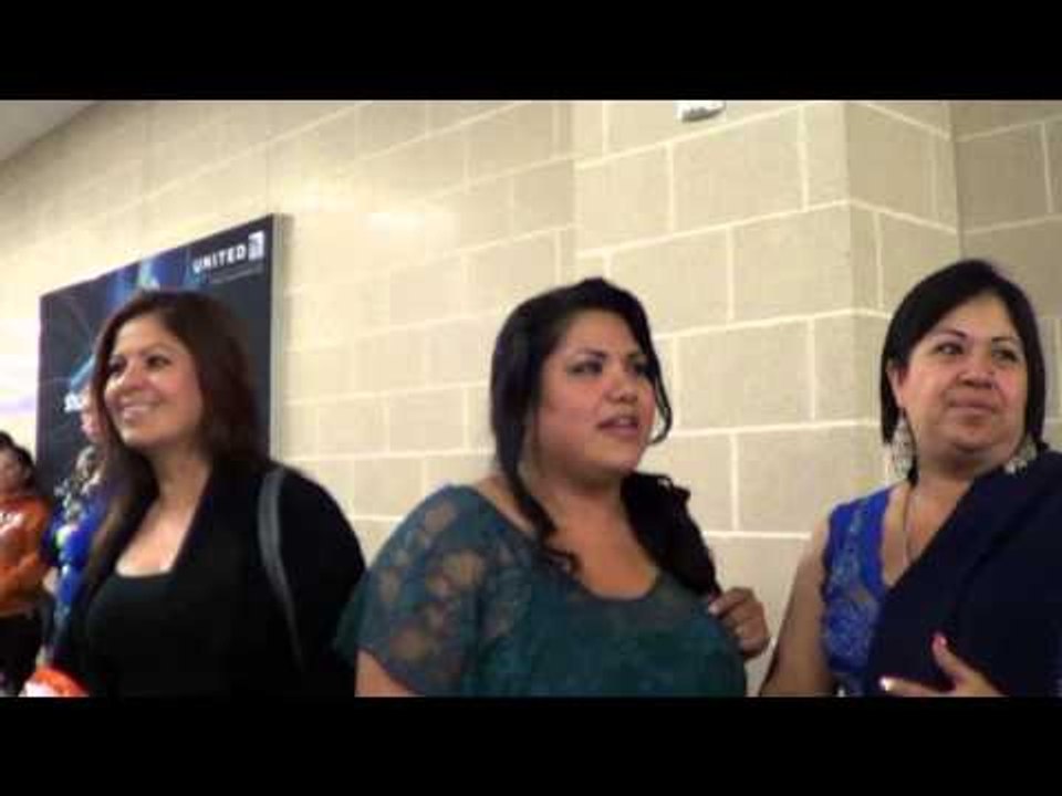 mikey garcia vs rocky martinez mikeys sisters on watching  him win world title EsNews Boxing