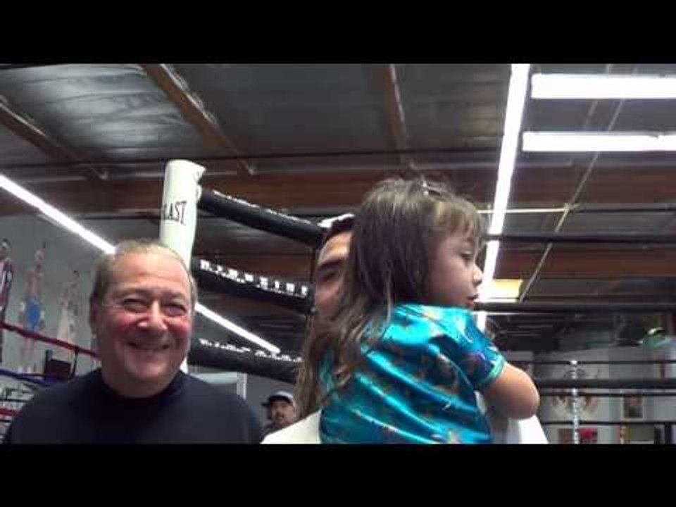 bob arum visiting brandon rios in camp for manny pacquiao EsNews Boxing