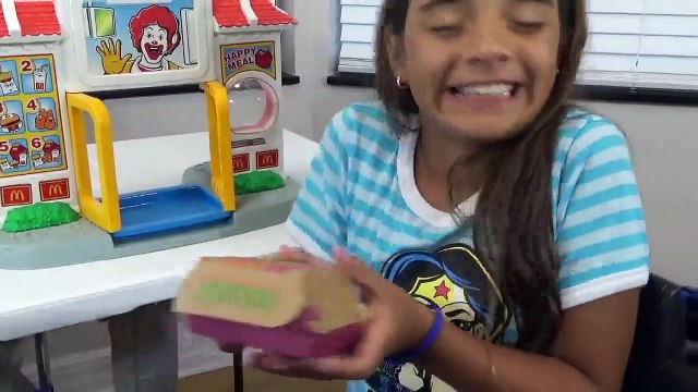 McDonalds Drive Thru Prank GIANT Spiders Attack Girls Toys To See Pretend Play