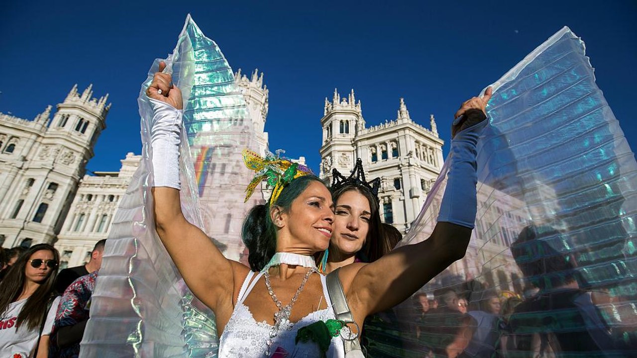 Madrid: Hunderttausende bei 'World Pride'-Umzug