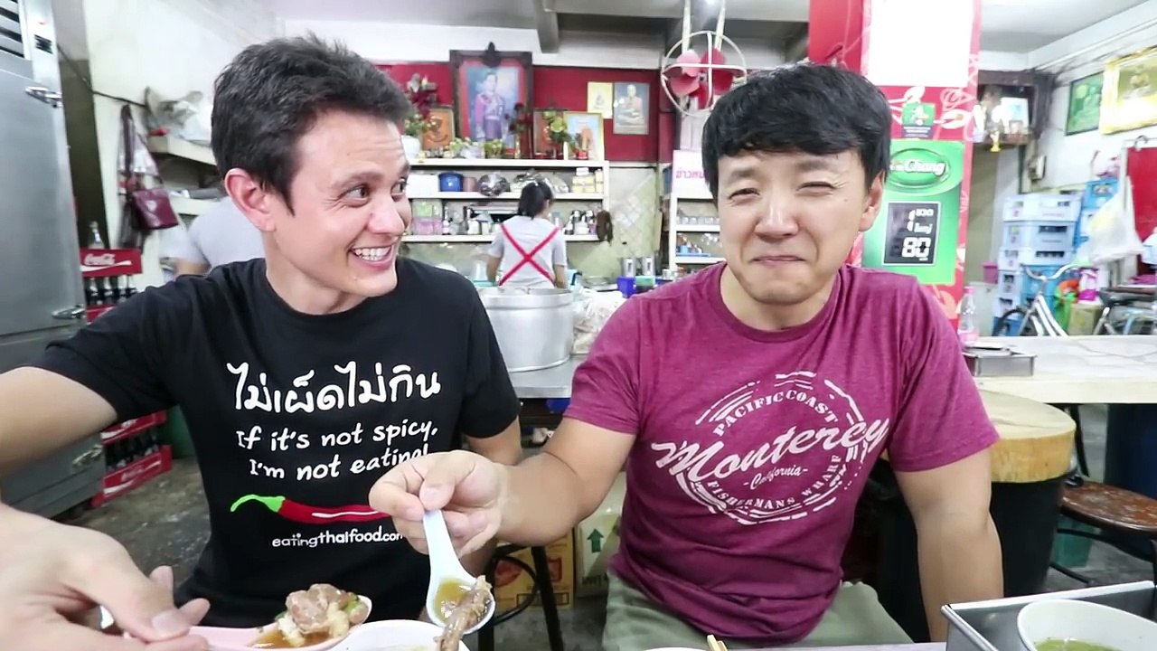 AUTHENTIC Thai NOODLE Tour in Bangkok with Mark Wiens!
