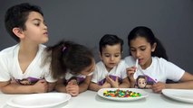 M&Ms SPOON FILLING CHALLENGE - Challenges fo