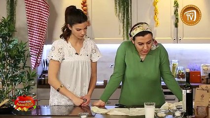 Larissa ile Lezzet Dolu Anadolu I Mercimekli Muska Böreği