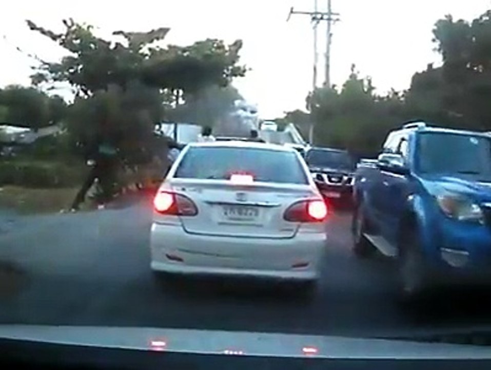 Dustbin Lorry Rolls Back Into Traffic