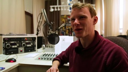 Izel :Nicolas est animateur radio à 19 ans