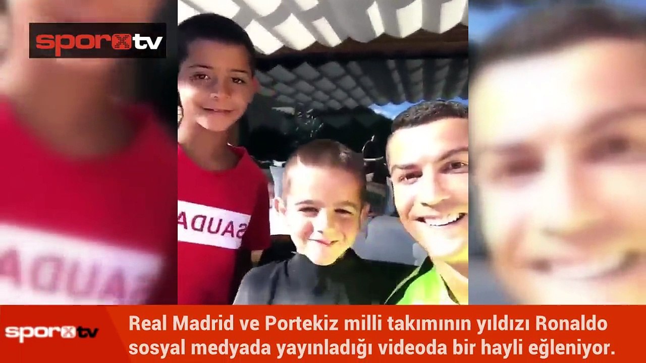 Ronaldo eğleniyor!