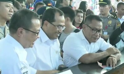 Tinjau Pelabuhan Bakauheni, Ini Janji Menhub Budi