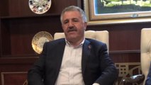 Bakan Arslan, İlçe Başkanlarına Yapılan Hain Suikastı Kınadı
