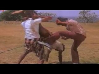 Arodum Parayaruth Movie Scenes - Shanker's kick'ass' fight - Sukumaran, Ragini