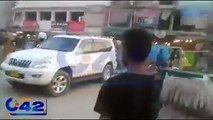 See What A Traffic Warden Did With A Non Custom Paid Car On The Road Of Lahore