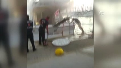 Kuşadası'nda Yat Yangını