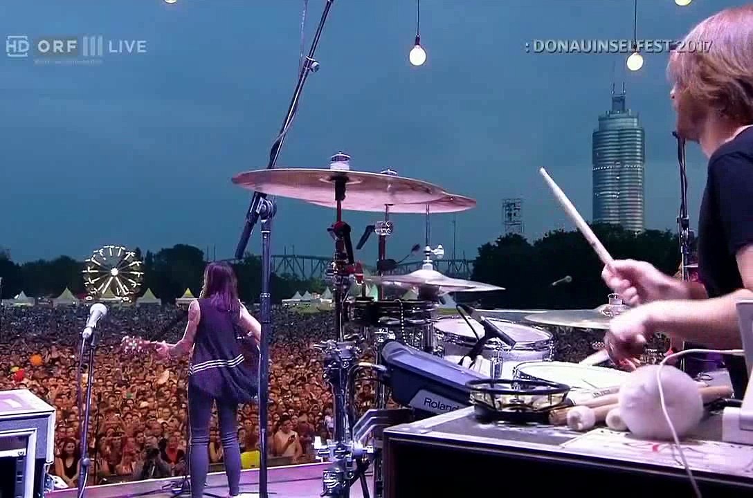 Amy Macdonald - Under Stars (Live At Donauinselfest 06-23-2017)