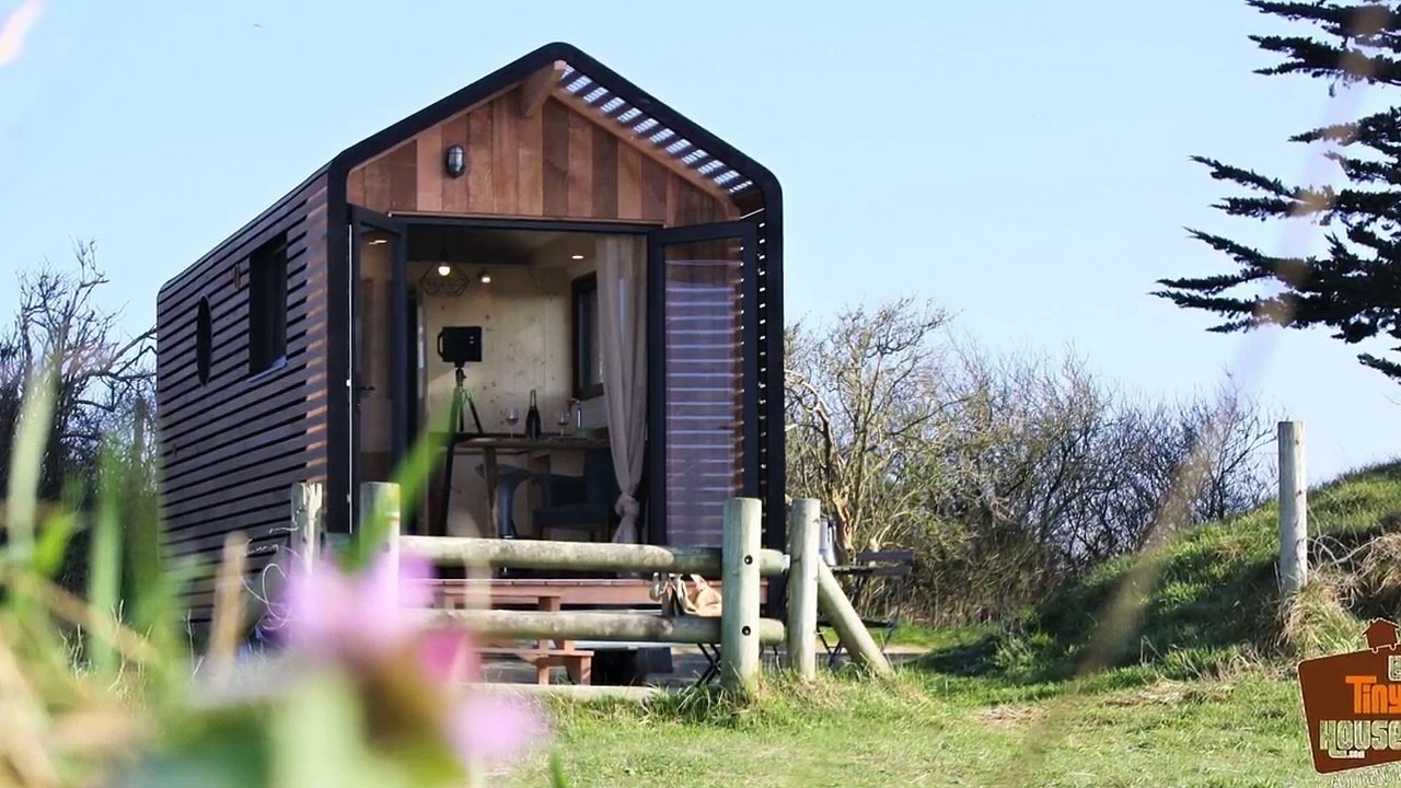 Huttopie From La Tiny House    Small Is Beautiful