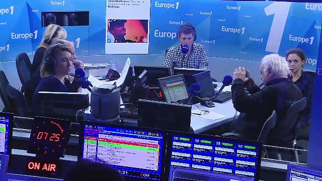 Franck Ferrand : Mon bichon moldave vient de se frotter contre mon bermuda, je quitte l'antenne