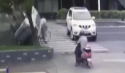 Ölüm böyle teğet geçti