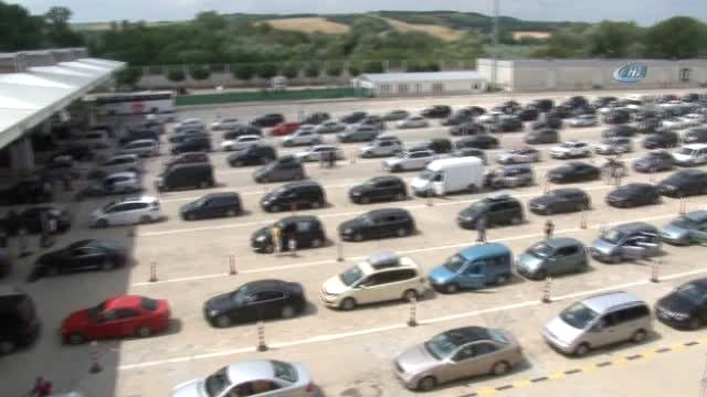 Kapıkule Sınır Kapısı'nda 'Gurbetçi' Yoğunluğu