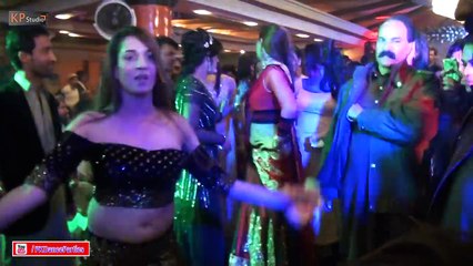 ZOYA PERFORMING PASHTO SONG @ NEW YEAR PARTY