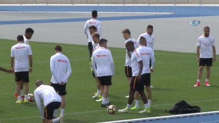 Galatasaray, Yeni Sezon Hazırlıklarını Sürdürdü